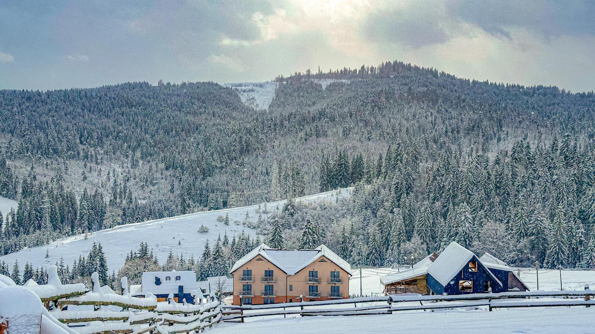 Шепіт Лісу Bukovel Exterior foto