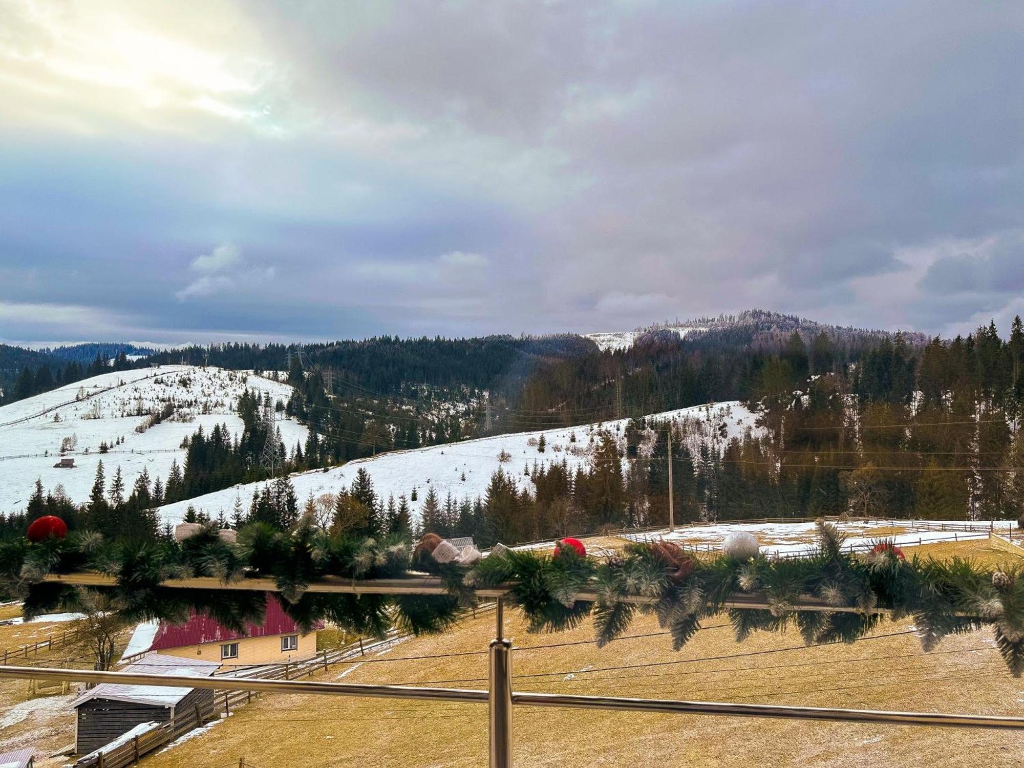 Шепіт Лісу Bukovel Exterior foto